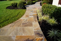 Bluestone flagstone walkway