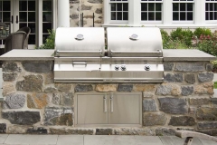 Chester Springs outdoor kitchen & patio